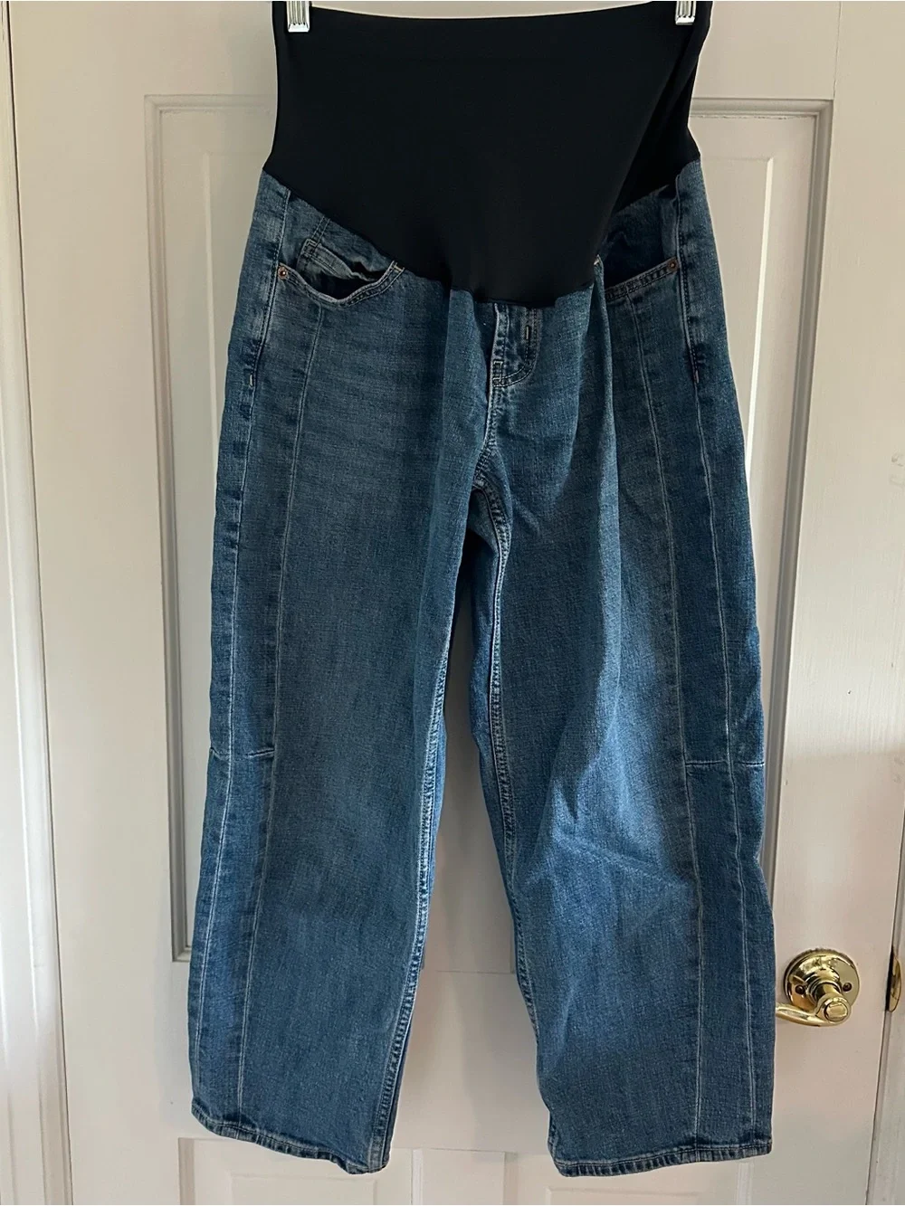 Old navy Maternity Full Panel Barrel Ankle Jeans in pansy size 6